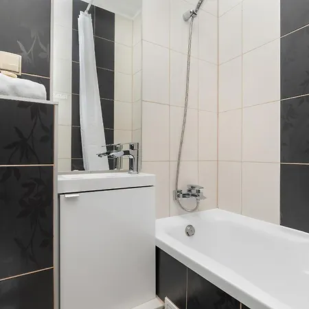 Stylowe W Centrum Gdyni I Blisko Plazy By Renters グディニャ