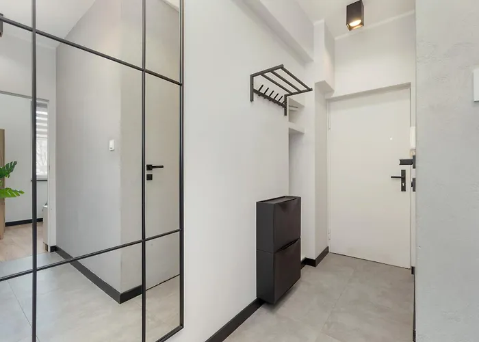 Apartment Stylowe W Centrum Gdyni I Blisko Plazy By Renters Gdynia